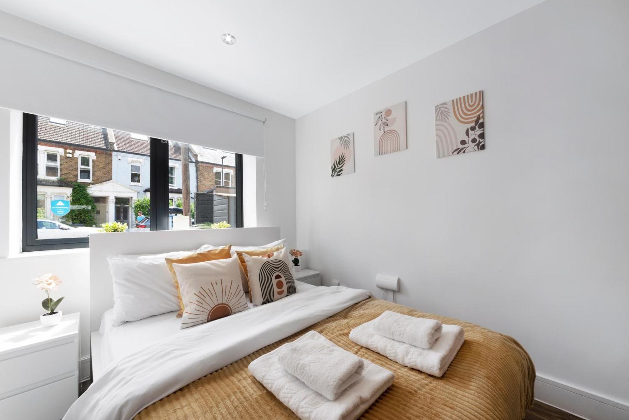 Manor House Studios By Morethanstays London Exterior photo